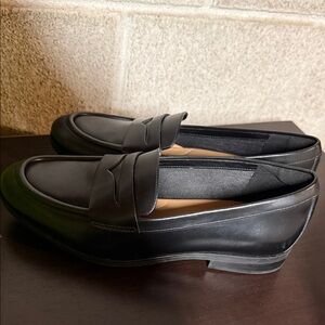 Clarks Sleek Black Leather Loafers